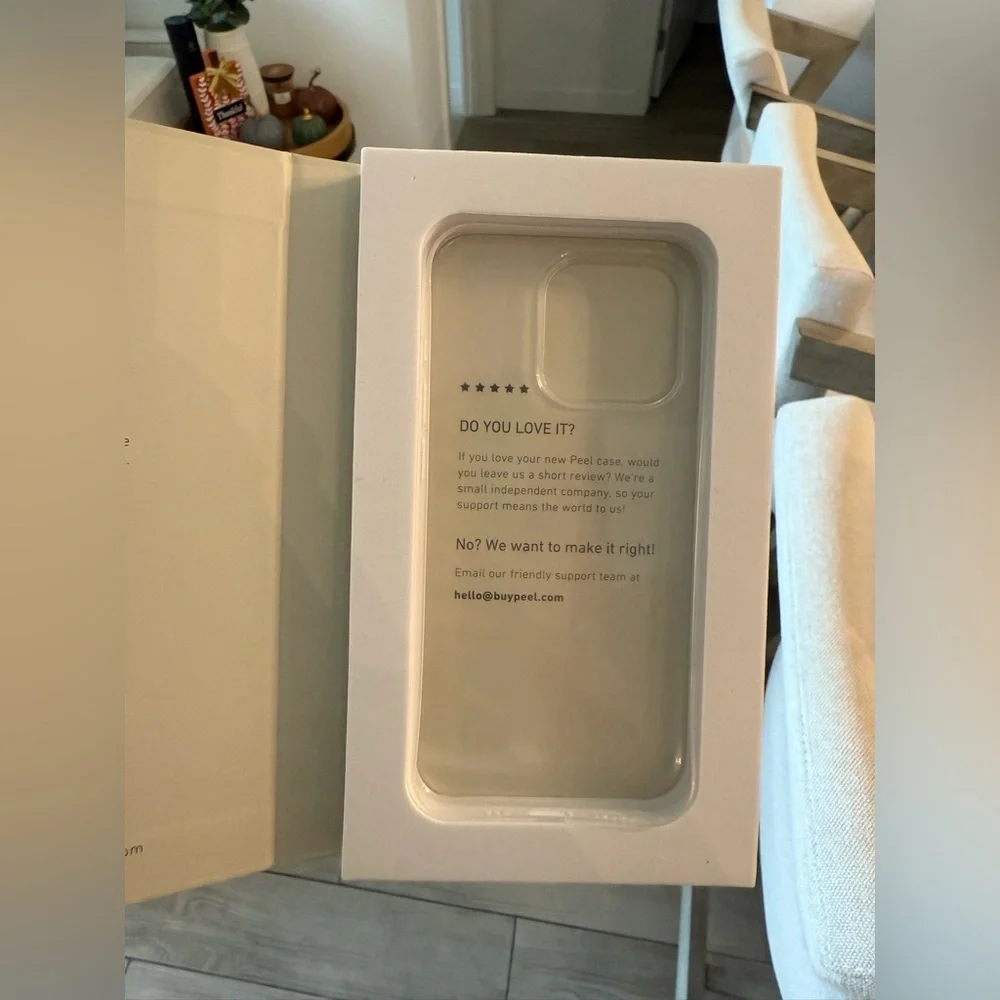 peel iphone 14